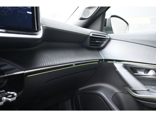 Peugeot e-2008 EV GT 54 kWh 98,1%SOH! | Warmtepomp | Drive Assist Pack | Allseason | Navigatie | Achteruitrijcam... ActivLease financial lease