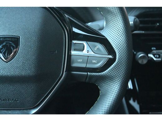 Peugeot e-2008 EV GT Avantage 54 kWh 8 Jaar Garantie! 96,4%SOH! | Vision, Navigation & Drive Assist plus Pack | ... ActivLease financial lease