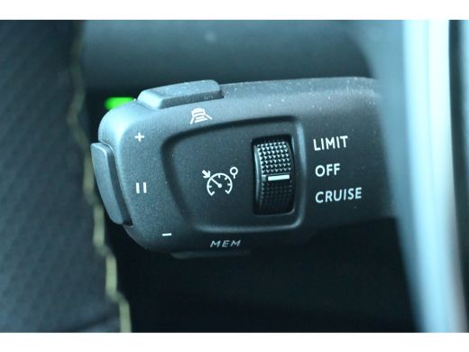 Peugeot e-2008 EV GT Avantage 54 kWh 8 Jaar Garantie! 96,4%SOH! | Vision, Navigation & Drive Assist plus Pack | ... ActivLease financial lease