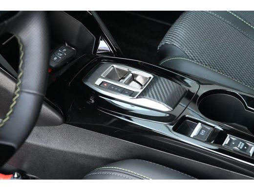 Peugeot e-2008 EV GT Avantage 54 kWh 8 Jaar Garantie! 97,1%SOH! | Vision, Navigation & Drive Assist plus Pack | ... ActivLease financial lease