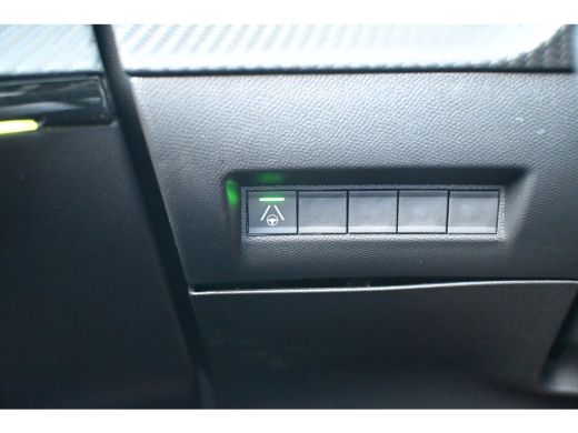 Peugeot e-2008 EV GT Avantage 54 kWh 8 Jaar Garantie! 97,1%SOH! | Vision, Navigation & Drive Assist plus Pack | ... ActivLease financial lease