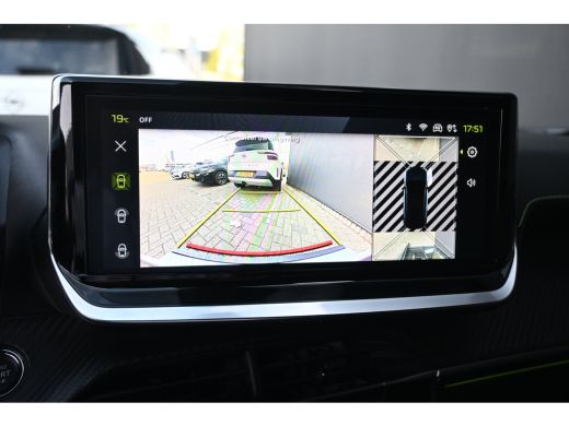 Peugeot e-2008 EV GT Avantage 54 kWh 8 Jaar Garantie! 97,1%SOH! | Vision, Navigation & Drive Assist plus Pack | ... ActivLease financial lease