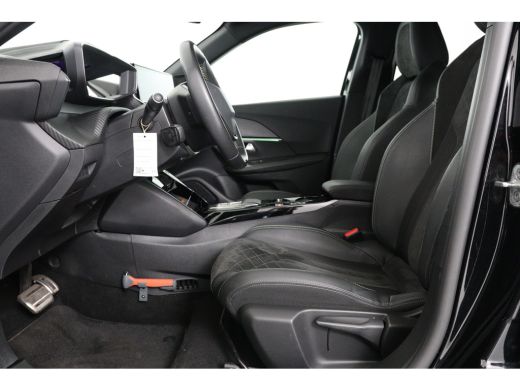 Peugeot e-2008 EV GT Pack 50 kWh | 1e Eigenaar! | SOH 93% | Open Dak | Cruise Adaptive | LED | Navi | Half Leder... ActivLease financial lease