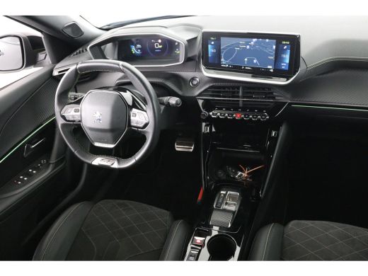 Peugeot e-2008 EV GT Pack 50 kWh | 1e Eigenaar! | SOH 93% | Open Dak | Cruise Adaptive | LED | Navi | Half Leder... ActivLease financial lease