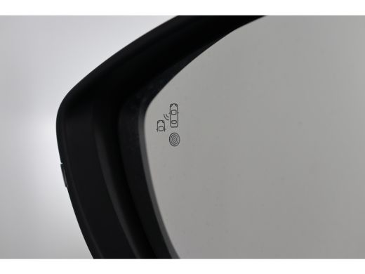 Peugeot e-2008 EV GT Pack 50 kWh | 1e Eigenaar! | SOH 93% | Open Dak | Cruise Adaptive | LED | Navi | Half Leder... ActivLease financial lease