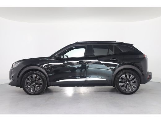 Peugeot e-2008 EV GT Pack 50 kWh | 1e Eigenaar! | SOH 93% | Open Dak | Cruise Adaptive | LED | Navi | Half Leder... ActivLease financial lease