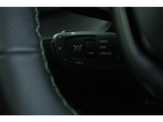 Peugeot e-208 GT | 8 Jaar Garantie | Adapt. Cruise | 360 Camera | Alcantara | Massage | Stoelverwarming | Keyle... ActivLease financial lease