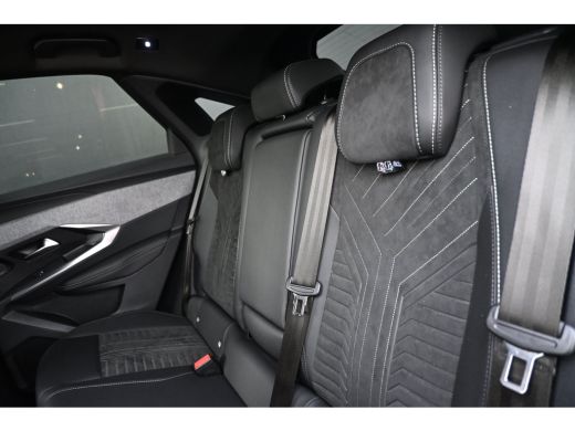 Peugeot e-3008 GT Avantage 210 73 kWh 8 Jaar Garantie! 95,8%SOH! | Schuif-/Kanteldak | Warmtepomp | FOCAL | 360 ... ActivLease financial lease