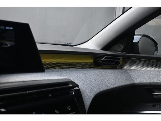 Peugeot e-3008 GT Avantage 210 73 kWh 8 Jaar Garantie! 95,8%SOH! | Schuif-/Kanteldak | Warmtepomp | FOCAL | 360 ... ActivLease financial lease