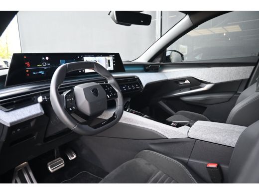 Peugeot e-3008 GT Avantage 210 73 kWh 8 Jaar Garantie! 95,8%SOH! | Schuif-/Kanteldak | Warmtepomp | FOCAL | 360 ... ActivLease financial lease