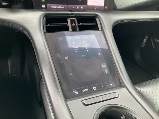 Porsche Taycan Performance 84 kWh Incl.BTW Carplay Camera 3Fase Bose Leer Led Warmtepomp ActivLease financial lease
