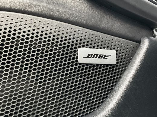 Porsche Taycan Performance 84 kWh Incl.BTW Carplay Camera 3Fase Bose Leer Led Warmtepomp ActivLease financial lease