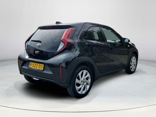 Toyota Aygo 1.0 VVT-i MT first | Apple CarPlay/Android auto | Achteruitrijcamera | Climate control ActivLease financial lease
