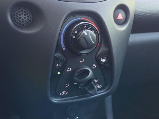 Toyota Aygo 1.0 VVT-i x-fun | Airco | Bluetooth | Rijklaar incl. garantie | ActivLease financial lease