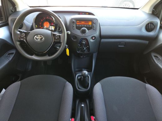 Toyota Aygo 1.0 VVT-i x-fun | Airco | Bluetooth | Rijklaar incl. garantie | ActivLease financial lease