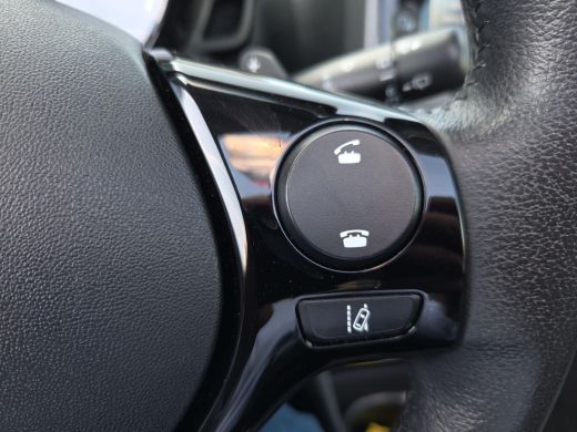 Toyota Aygo 1.0 VVT-i x-joy cabrio | Apple CarPlay | Clima | Rijklaar incl. garantie | ActivLease financial lease