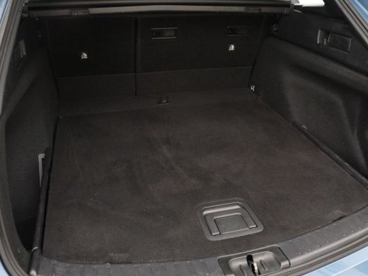 Toyota Corolla Touring Sports 1.8 Hybrid Business | Camera | Adaptive cruise | Navigatie | Bleutooth | Climate Control | PDC ActivLease financial lease