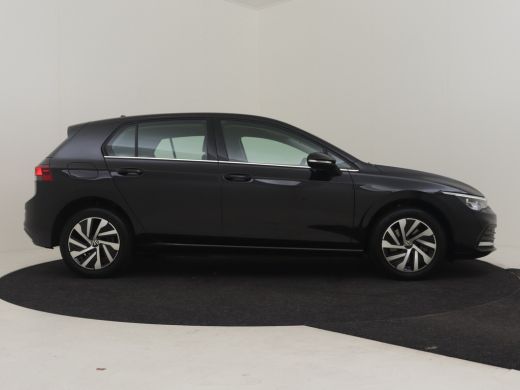 Volkswagen Golf Style eHybrid 204Pk DSG/AUTO | Achteruitrijcamera | Navigatie | Apple carplay Android auto | Crui... ActivLease financial lease