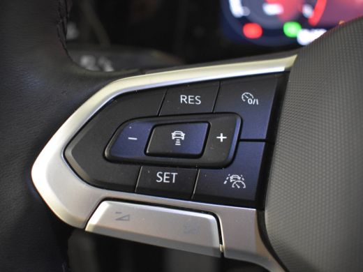 Volkswagen Golf Style eHybrid 204Pk DSG/AUTO | Achteruitrijcamera | Navigatie | Apple carplay Android auto | Crui... ActivLease financial lease