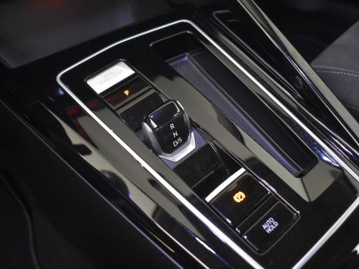 Volkswagen Golf Style eHybrid 204Pk DSG/AUTO | Achteruitrijcamera | Navigatie | Apple carplay Android auto | Crui... ActivLease financial lease