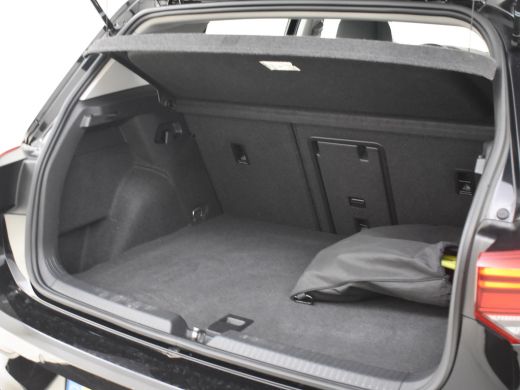 Volkswagen Golf Style eHybrid 204Pk DSG/AUTO | Achteruitrijcamera | Navigatie | Apple carplay Android auto | Crui... ActivLease financial lease