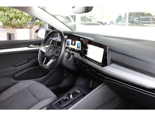 Volkswagen Golf Variant eTSI 110PK DSG LIFE NAVI/PDC/CARPLAY ActivLease financial lease