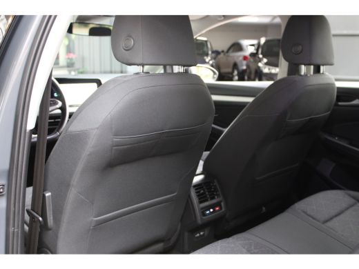 Volkswagen Golf Variant eTSI 110PK DSG LIFE NAVI/PDC/CARPLAY ActivLease financial lease