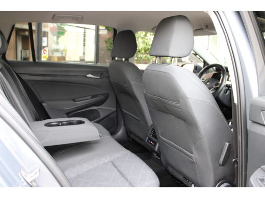 Volkswagen Golf Variant eTSI 110PK DSG LIFE NAVI/PDC/CARPLAY ActivLease financial lease