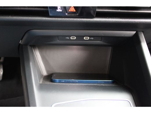 Volkswagen Golf Variant eTSI 110PK DSG LIFE NAVI/PDC/CARPLAY ActivLease financial lease