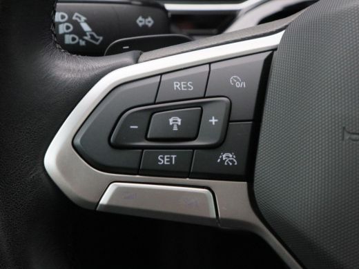 Volkswagen Polo 1.0 TSi Automaat R-Line Edition | Camera | Stoelverwarming | Panorama dak | Climatronic | CarPlay... ActivLease financial lease