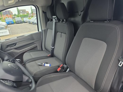 Volkswagen Transporter 2.0 TDI L2H1 30 150 pk | Achterdeuren | A.camera | Airco | ActivLease financial lease