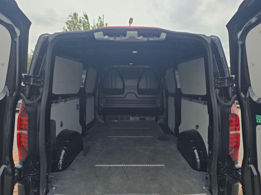 Volkswagen Transporter 2.0 TDI L2H1 | Achterdeuren | Airco | Achteruitrijcamera | ActivLease financial lease