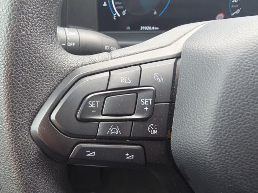 Volkswagen Transporter 2.0 TDI L2H1 | Achterdeuren | Airco | Achteruitrijcamera | ActivLease financial lease