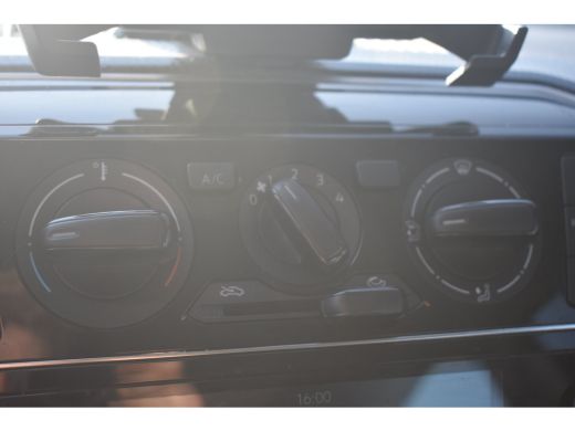 Volkswagen up! 1.0MPI 60PK move | NAVI VIA APP | BLUETOOTH | AIRCO | LED ActivLease financial lease