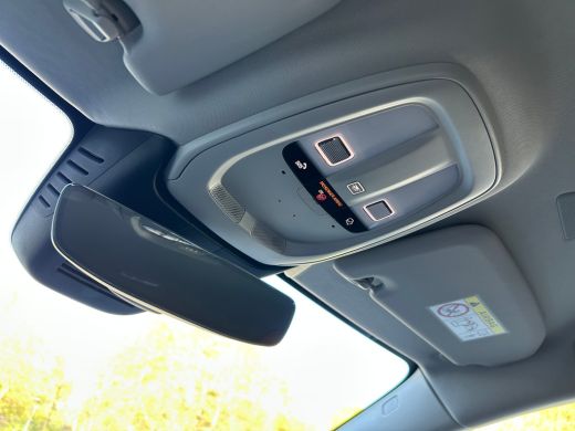 Volvo  V60 2.0 B3 Core | Google | Pilot Assist | Camera | Leder | ActivLease financial lease