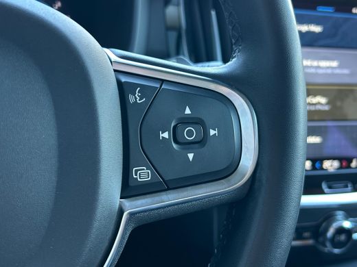 Volvo  V60 2.0 B3 Core | Google | Pilot Assist | Camera | Leder | ActivLease financial lease