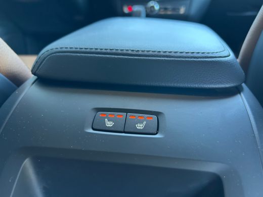 Volvo  V60 2.0 B3 Core | Google | Pilot Assist | Camera | Leder | ActivLease financial lease