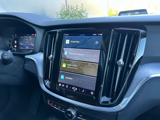 Volvo  V60 2.0 B3 Core | Google | Pilot Assist | Camera | Leder | ActivLease financial lease