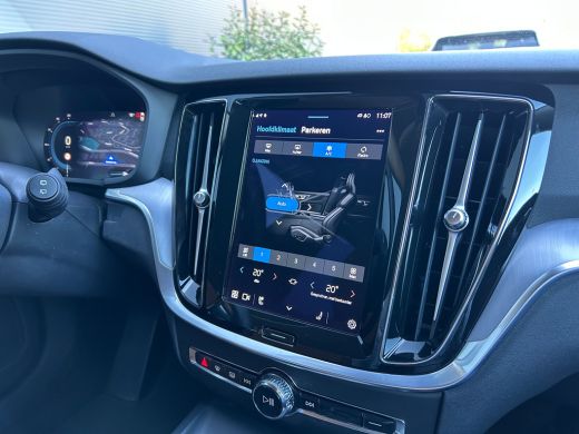 Volvo  V60 2.0 B3 Core | Google | Pilot Assist | Camera | Leder | ActivLease financial lease