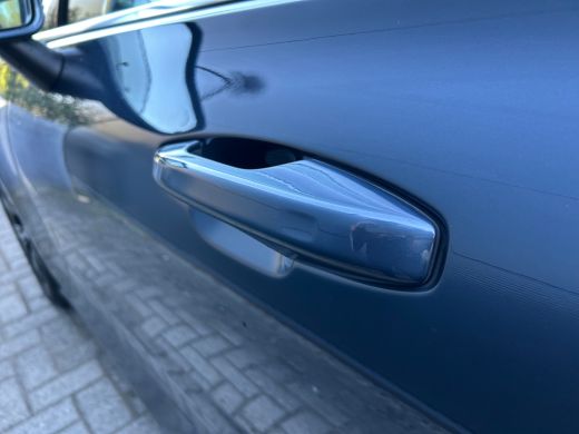 Volvo  V60 2.0 B3 Core | Google | Pilot Assist | Camera | Leder | ActivLease financial lease