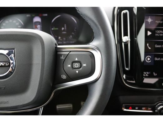 Volvo  XC40 T4 Recharge R-Design | Panoramadak | Harman Kardon | 360 Camera | Elektrische stoelen | Adaptieve... ActivLease financial lease