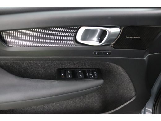Volvo  XC40 T4 Recharge R-Design | Panoramadak | Harman Kardon | 360 Camera | Elektrische stoelen | Adaptieve... ActivLease financial lease