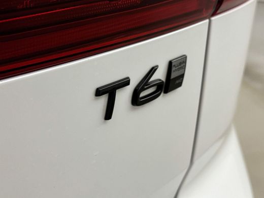 Volvo  XC60 T6 Recharge Plus Black Edition | 21" | Geventileerd Nappa | Stoelventilatie | Trekhaak | Head-Up ... ActivLease financial lease