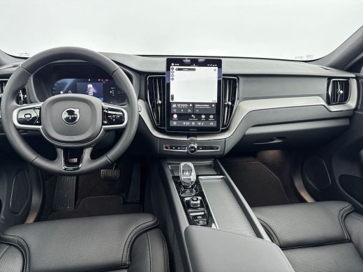 Volvo  XC60 T6 Recharge Plus Black Edition | 21" | Geventileerd Nappa | Stoelventilatie | Trekhaak | Head-Up ... ActivLease financial lease