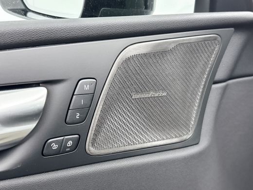 Volvo  XC60 T6 Recharge Plus Black Edition | 21" | Geventileerd Nappa | Stoelventilatie | Trekhaak | Head-Up ... ActivLease financial lease