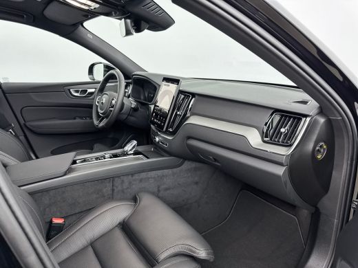 Volvo  XC60 T6 Recharge Plus Black Edition | 21" | Geventileerd Nappa | Stoelventilatie | Trekhaak | Head-Up ... ActivLease financial lease