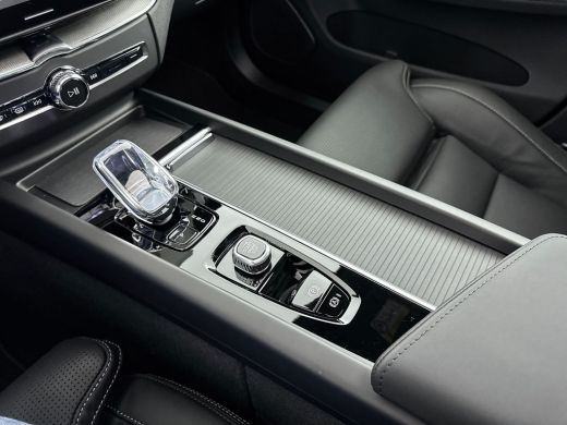 Volvo  XC60 T6 Recharge Plus Black Edition | 21" | Geventileerd Nappa | Stoelventilatie | Trekhaak | Head-Up ... ActivLease financial lease