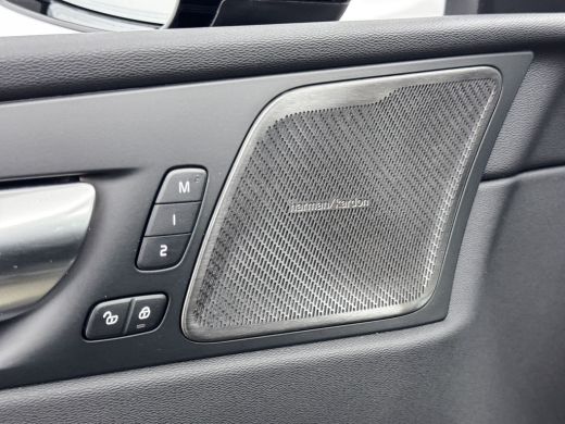 Volvo  XC60 T6 Recharge Plus Black Edition | 21" | Geventileerd Nappa | Stoelventilatie | Trekhaak | Head-Up ... ActivLease financial lease