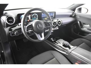 Mercedes-Benz CLA 200 d Automaat *1ste Eigenaar*Navigatie*Trekhaak*Stoelverwarming*