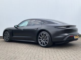 Porsche Taycan Performance 84 kWh Incl.BTW Carplay Camera 3Fase Bose Leer Led Warmtepomp